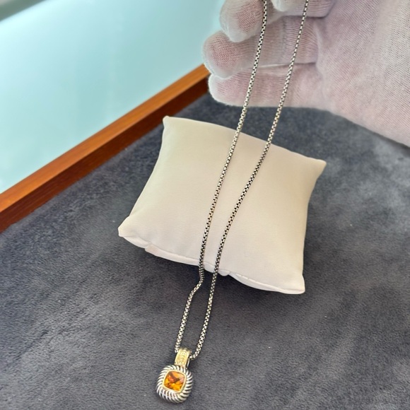 David Yurman Small Albion Pendant Necklace with Citrine 16" - Picture 9 of 9